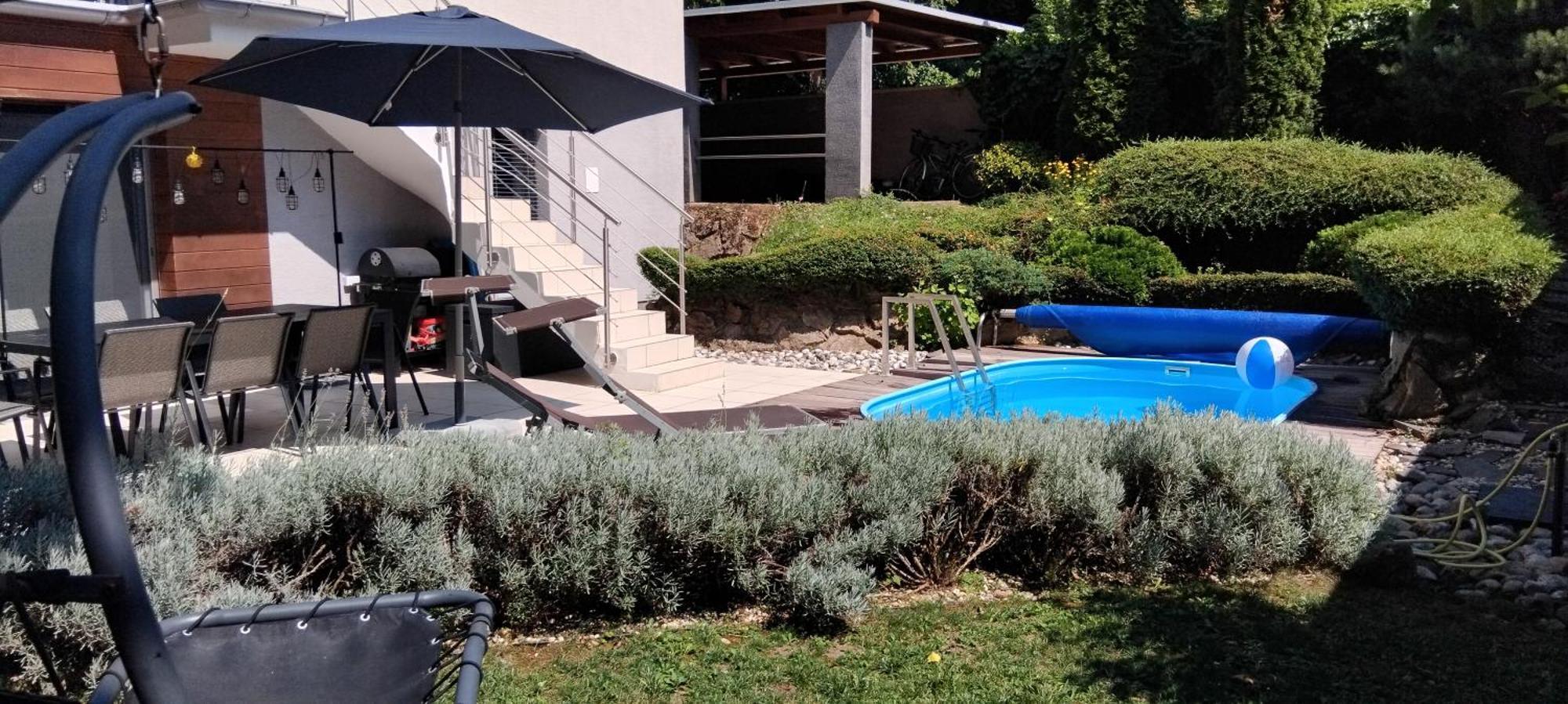 Villa Dom Na Cervenej Vezi Banka Exterior foto